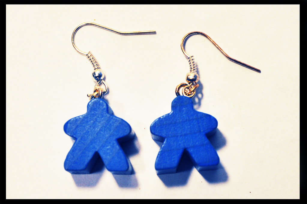 boucles d'oreilles meeples bleus