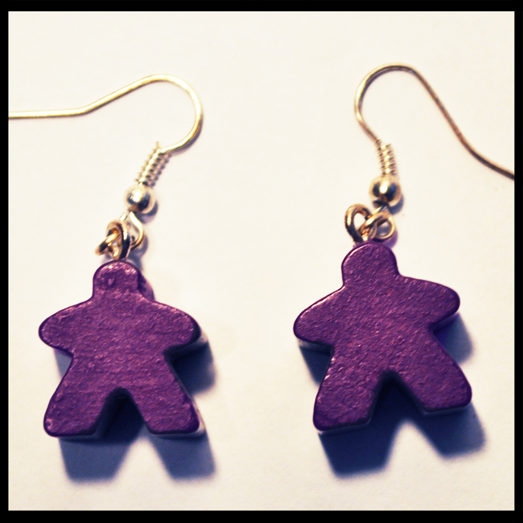 boucles d'oreilles meeples violets