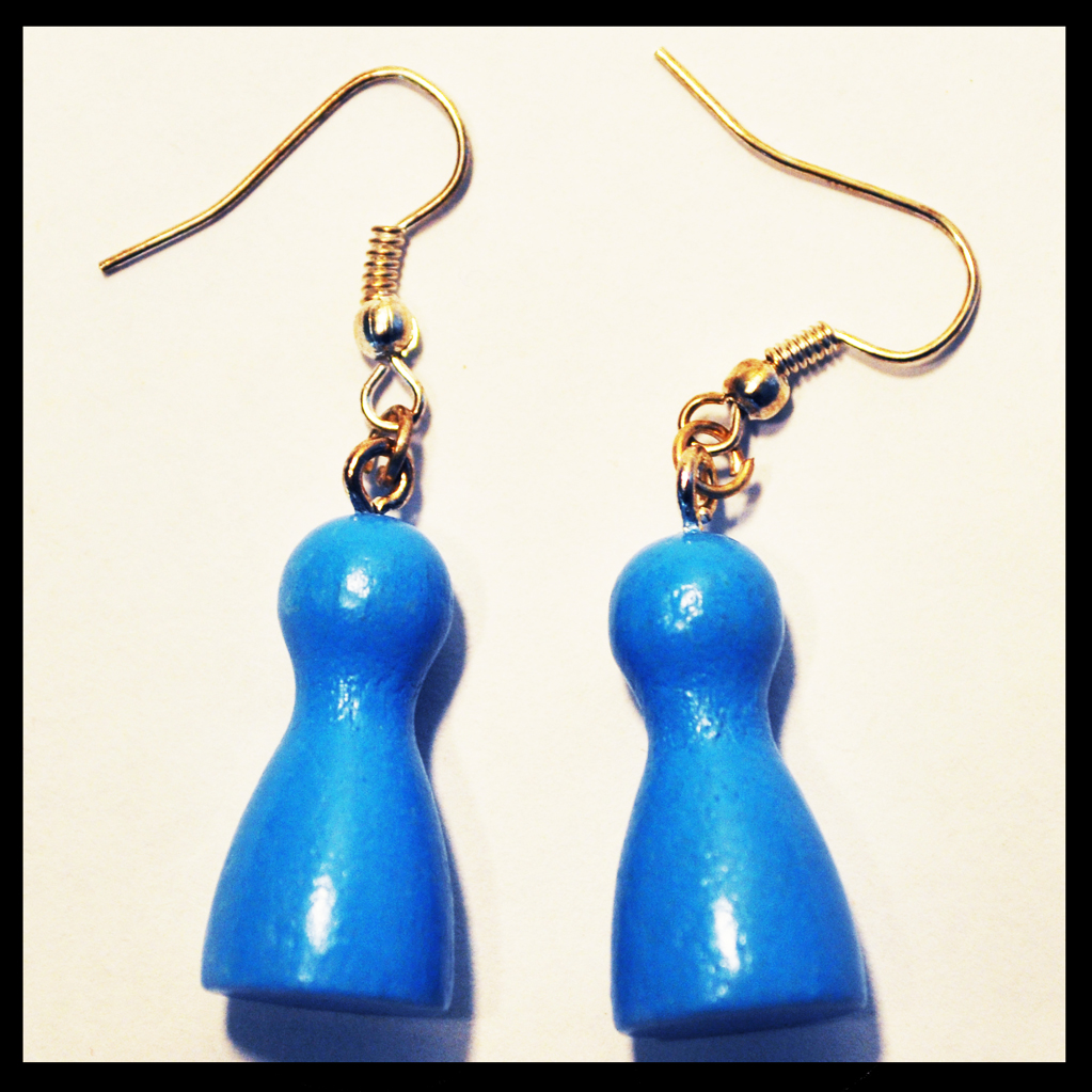 boucles d'oreilles pions bleus clairs