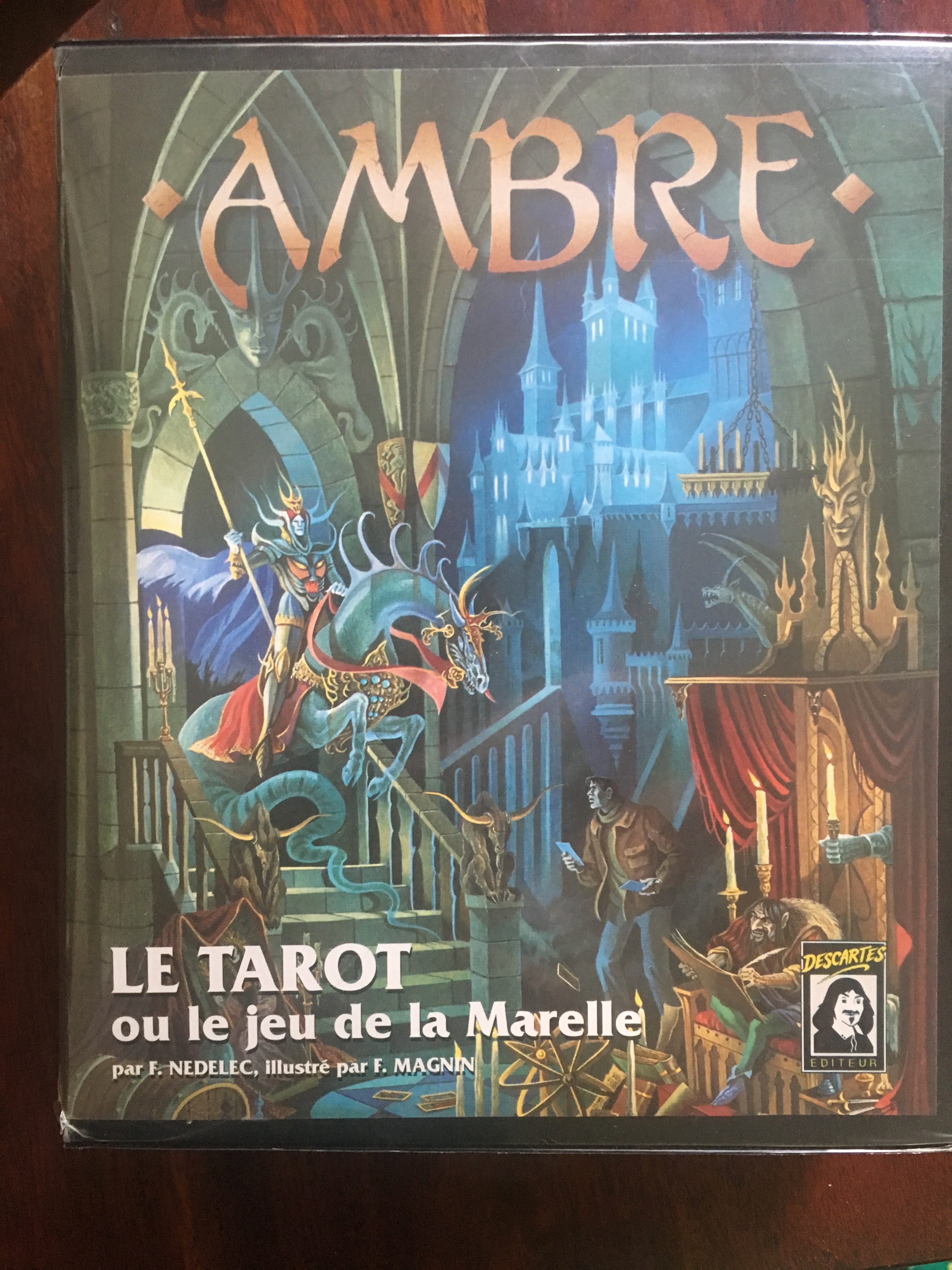 Ambre - le Tarot ou le jeu de la Marelle Ambre - le Tarot ou le jeu de la Marelle