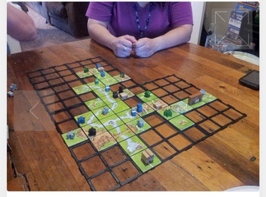 Carcassonne - Grille De Maintien Pour Les Tuiles Du Jeu