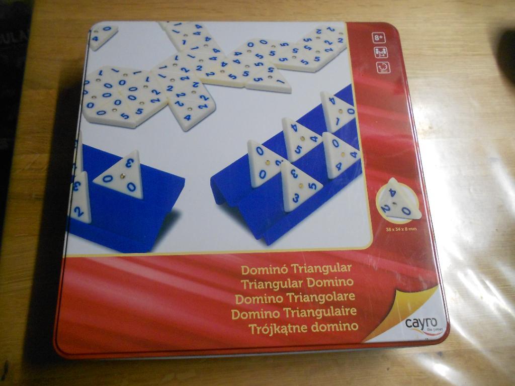 Domino Triangular