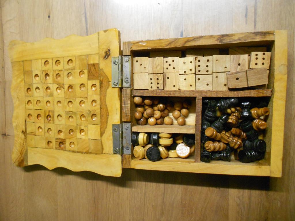 Coffret En Bois D'olivier Ciré Verni Multi Jeux Echec-dame-solitaire-domino