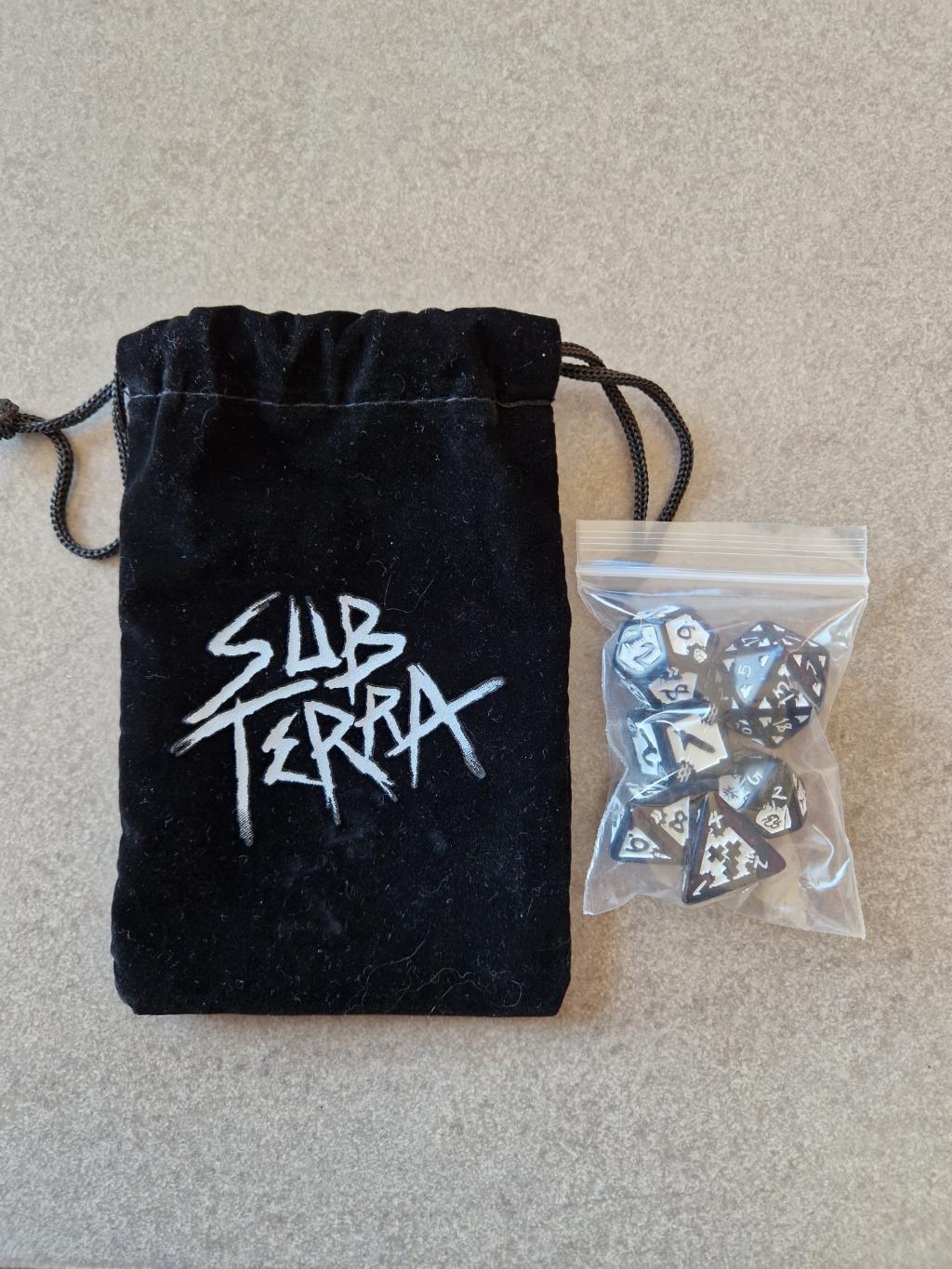 Sub Terra - Sac + Set De Dés