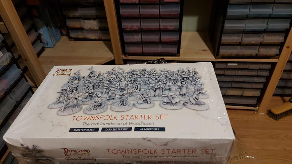 Dungeons & Lasers - Townsfolk Starter Set