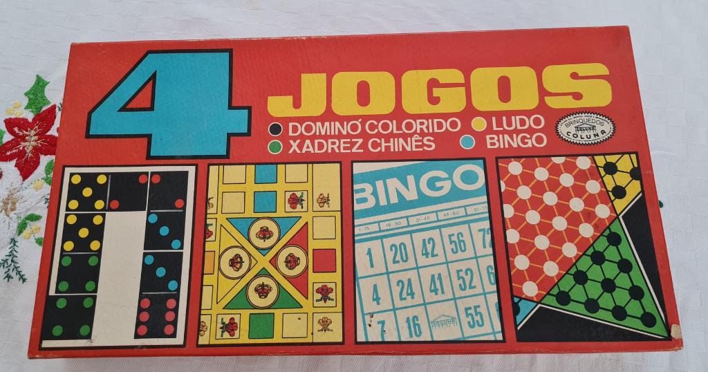 4 Jogos - Domino Colorido - Ludo - Xadrez Chinês & Bingo