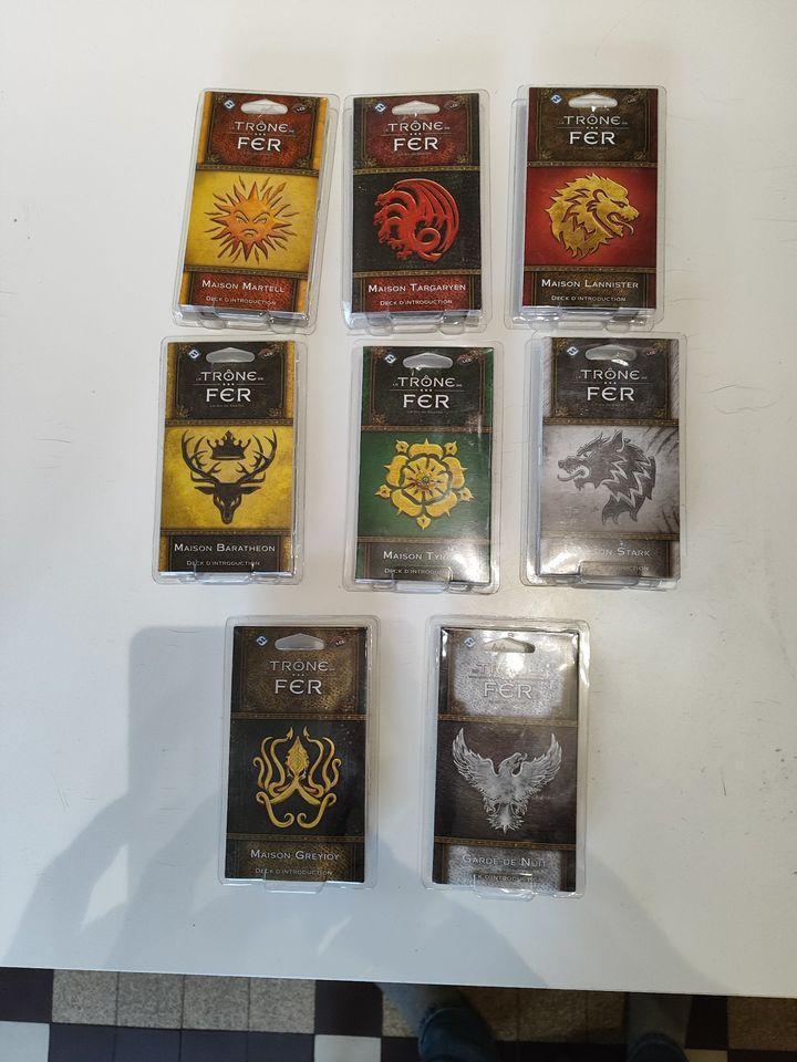 Le Trône De Fer Jce (seconde Édition) - Lot De 8 Decks D'introduction (maisons Lannister, Stark, Baratheon, Greyjoy, Martell, Targaryen, Tyrell Et Garde De Nuit)