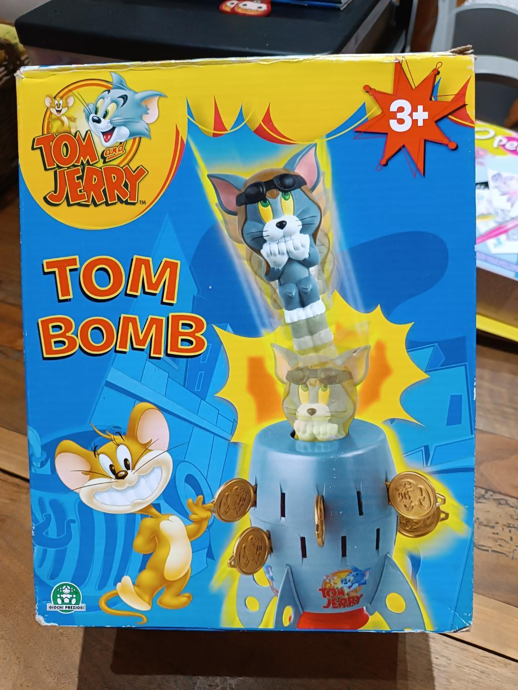 Tom Bomb - Tome And Jerry