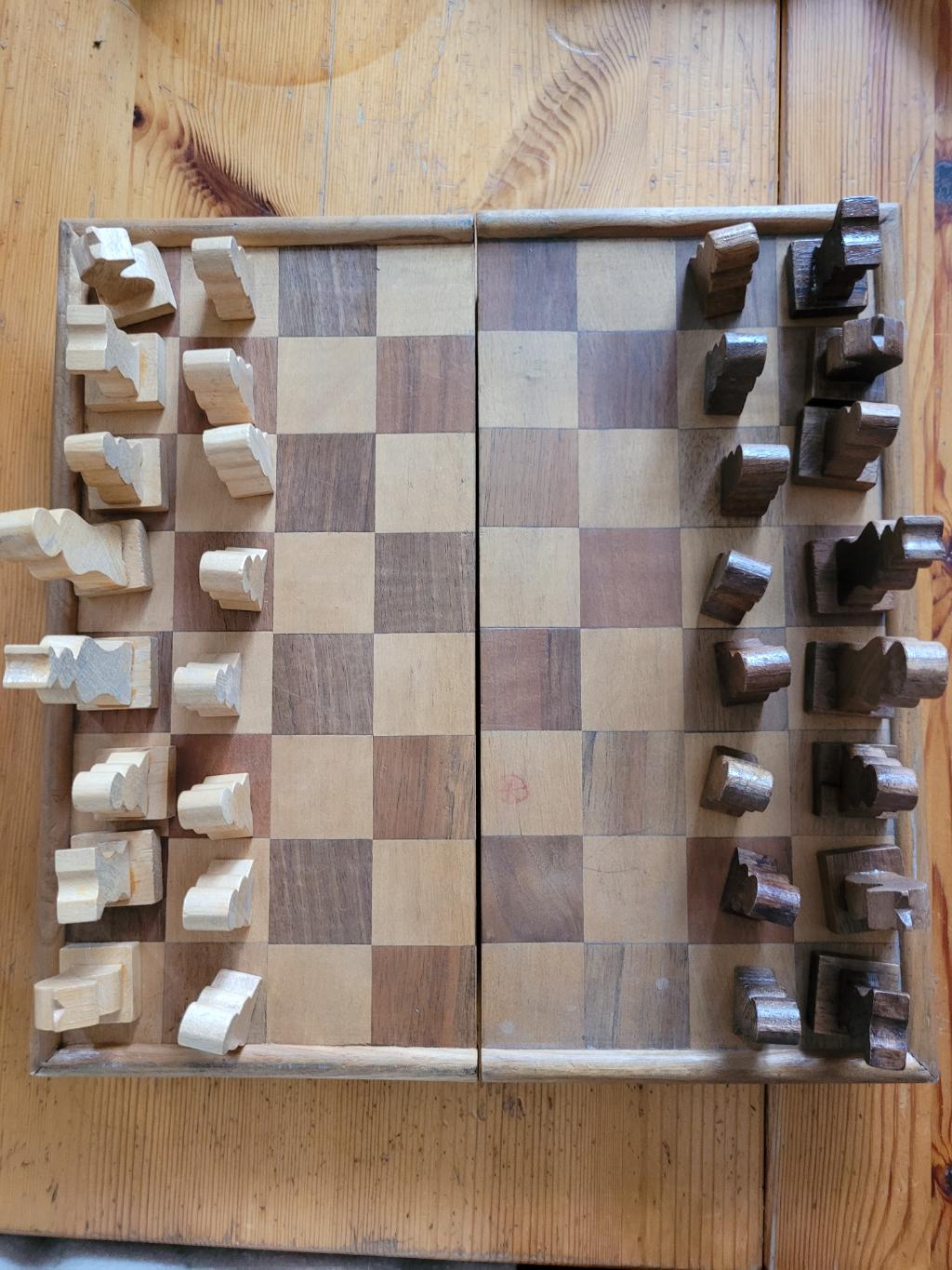 Jeu D'échecs Ancien En Bois De Voyage
