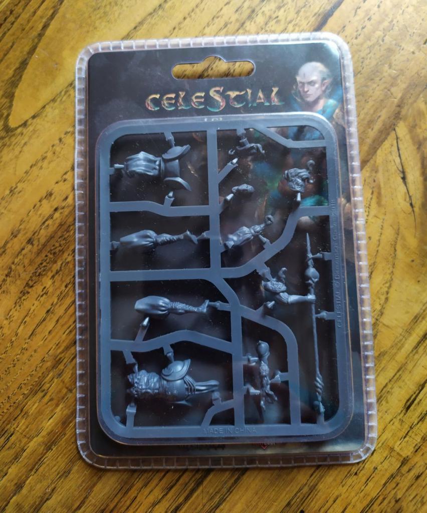 Deep Madness - Celestial : Figurine Lei Deep Madness - Celestial : Figurine Lei