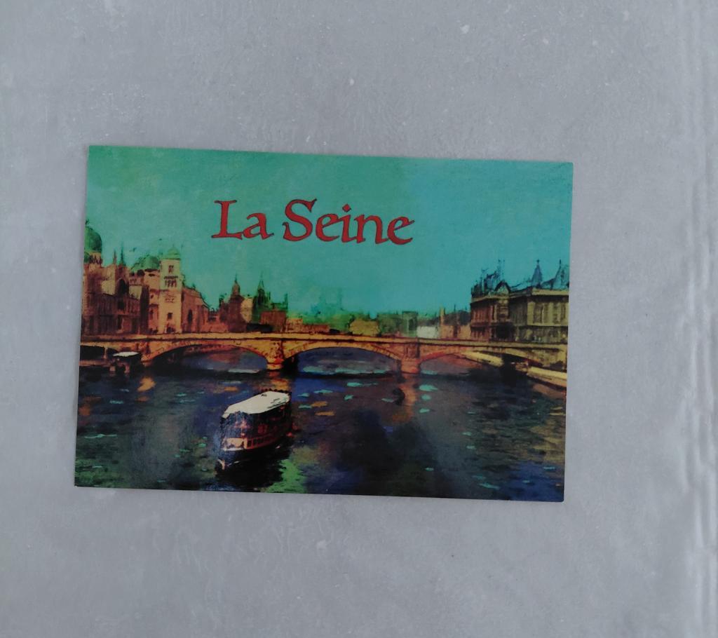 Paris: La Cité De La Lumière - La Seine