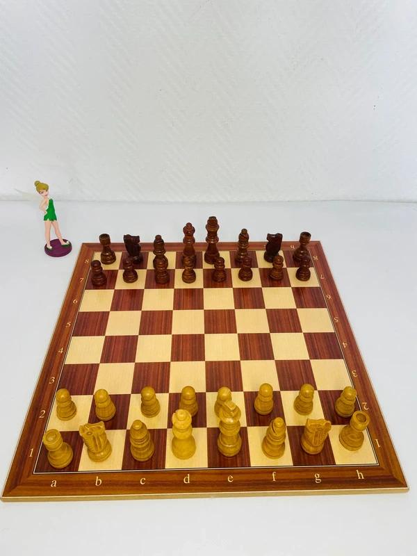Échiquier En Bois