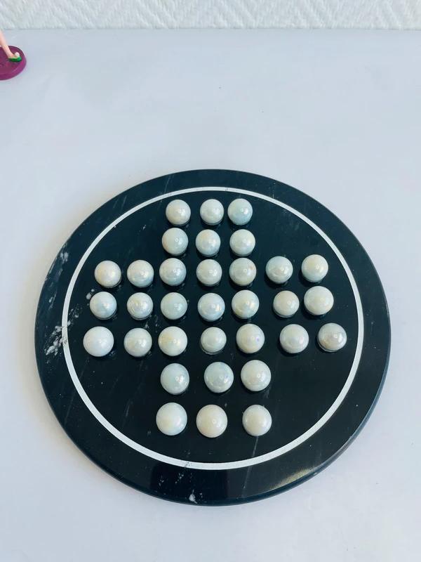 Jeu De Solitaire En Marbre Et Billes En Verre Blanches Nacrées