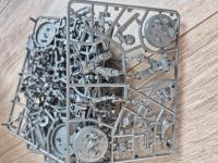 Image de Warhammer 40 000 - Grappe Contenant Un Intercessor Space Marine Et Un Nécron