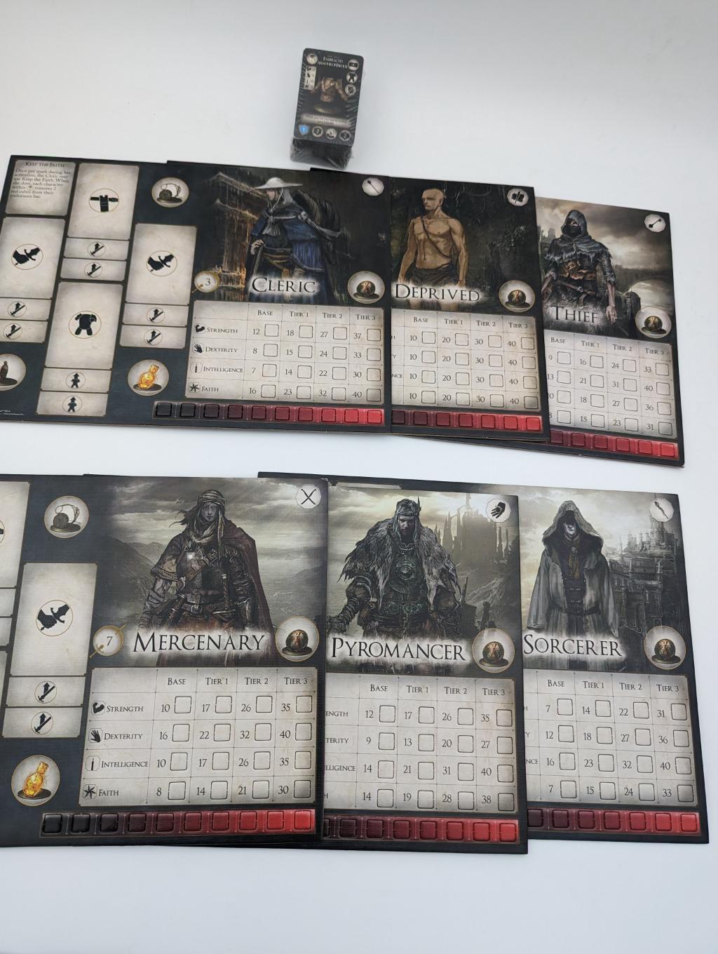 Dark souls: the board game - Characters expansion - Acheter sur Okkazeo