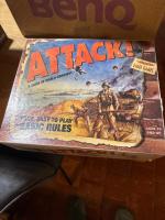 Boîte de Attack!