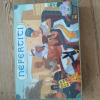 Boîte de Nefertiti