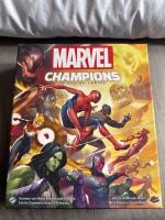 Boîte de Marvel Champions : Le Jeu De Cartes