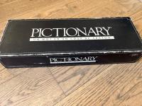 Boîte de Pictionary Un Mot En Un Coup De Crayon