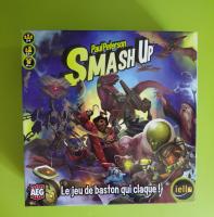 Boîte de Smash Up