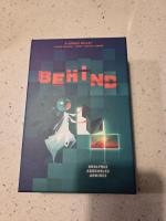 Boîte de Behind