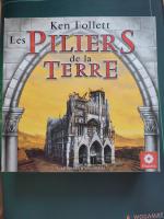 Boîte de Les Pilliers De La Terre