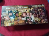 Boîte de Dice Town
