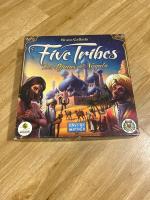 Boîte de Five Tribes