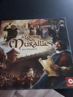 Boîte de A l'ombre des murailles 
