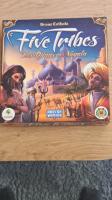 Boîte de Five Tribes